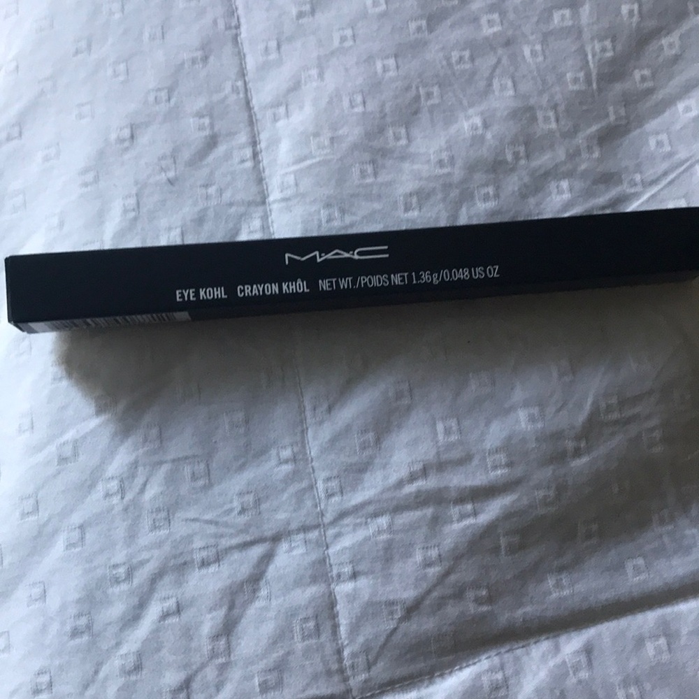 MAC eyeliner pencil